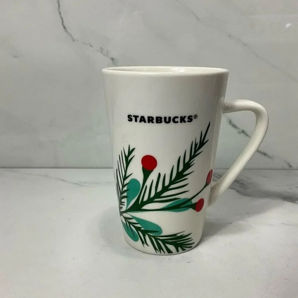 STARBUCKS 2020 12 oz Holiday Mug
